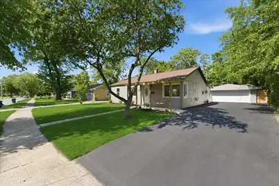 7740 Bertram Avenue, Hammond, IN 46324 - Photo 2