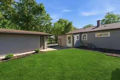 7740 Bertram Avenue, Hammond, IN 46324 - Photo 12