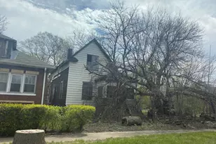 861 Carolina St, Gary, IN 46402 - Photo 2