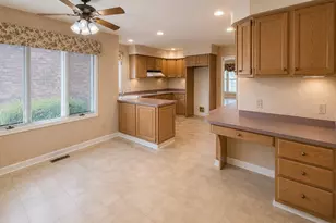 3519 Bob White Cir, Valparaiso, IN 46383 - Photo 8