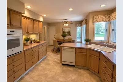 3519 Bob White Circle, Valparaiso, IN 46383 - Photo 6