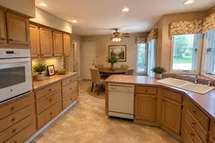 3519 Bob White Cir, Valparaiso, IN 46383 - Photo 6