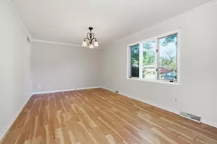 7933 Jefferson Ave, Munster, IN 46321 - Photo 2