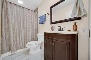 7933 Jefferson Ave, Munster, IN 46321 - Photo 10