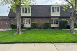 7933 Jefferson Ave, Munster, IN 46321 - Photo 1