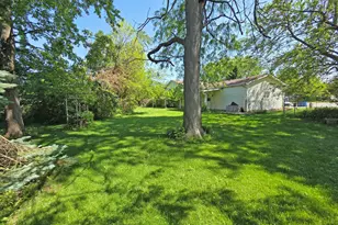 785 Aztec Ct, Lowell, IN 46356 - Photo 8