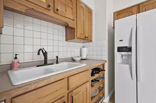 1045 Heather Ln, Munster, IN 46321 - Photo 14
