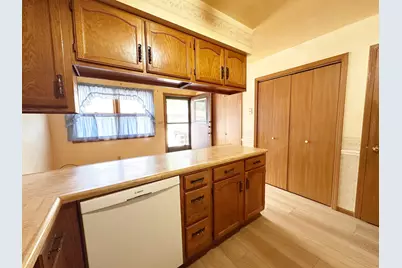 940 Jordan Circle, Schererville, IN 46375 - Photo 6
