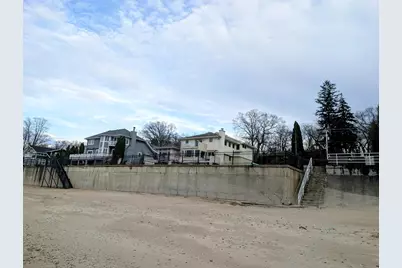 2940 Lake Shore Drive, Michigan City, IN 46360 - Photo 4