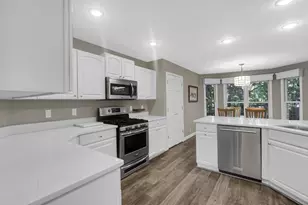 2400 E 9th Pl, Hobart, IN 46342 - Photo 6