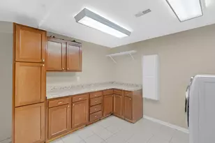 2400 E 9th Pl, Hobart, IN 46342 - Photo 24