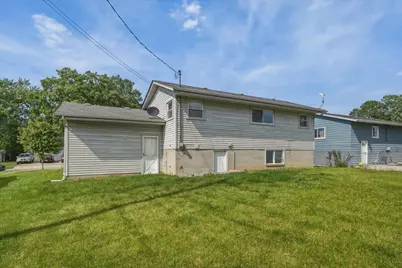 981 W 69th Place, Merrillville, IN 46410 - Photo 4