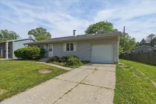 981 W 69th Pl, Merrillville, IN 46410 - Photo 2