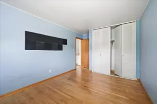 981 W 69th Pl, Merrillville, IN 46410 - Photo 10
