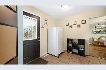 1113 Begonia Street SE, Demotte, IN 46310 - Photo 18