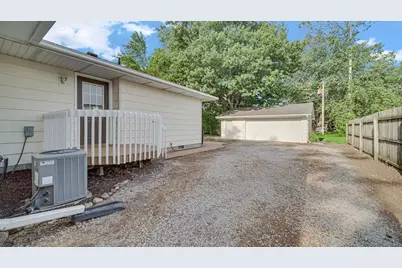 1113 Begonia Street SE, Demotte, IN 46310 - Photo 22