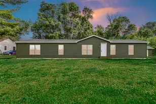 11983 N 330 E, Thayer, IN 46381 - Photo 1