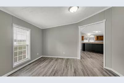 11983 N 330 E, Thayer, IN 46381 - Photo 6