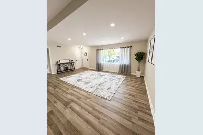 6747 Birch Place, Gary, IN 46403 - Photo 4
