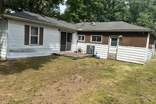 2718 Hickory St, Portage, IN 46368 - Photo 10