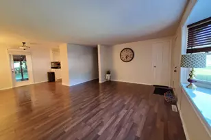704 S 22nd St, Chesterton, IN 46304 - Photo 6