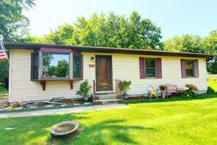 704 S 22nd St, Chesterton, IN 46304 - Photo 24