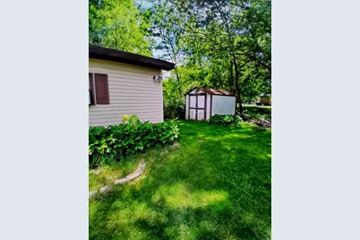 704 S 22nd Street, Chesterton, IN 46304 - Photo 4