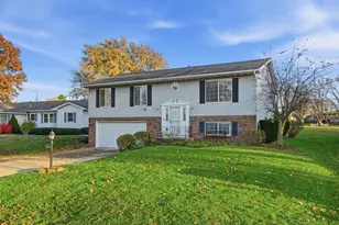 4142 Augusta Dr, Crown Point, IN 46307 - Photo 2