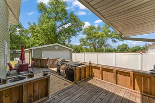 33 E Washington Ave, Hobart, IN 46342 - Photo 30