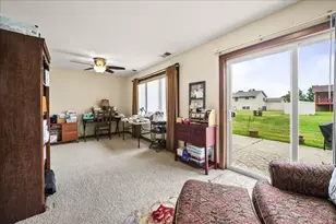 7722 Tanager St, Hobart, IN 46342 - Photo 14