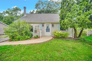 746 Imperial Rd, Valparaiso, IN 46385 - Photo 1