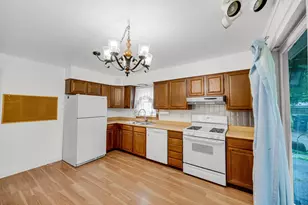 746 Imperial Rd, Valparaiso, IN 46385 - Photo 10