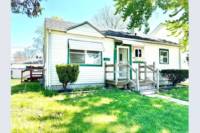 117 N Calumet Avenue, Michigan City, IN 46360 - Photo 2