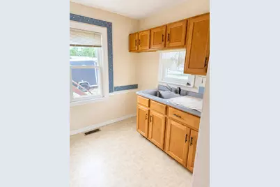 206 S 3rd Street, Kentland, IN 47951 - Photo 8