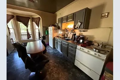 320 E 8th, Michigan City, IN 46360 - Photo 10