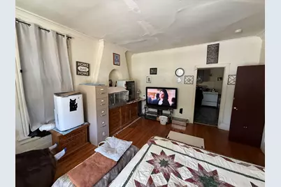 320 E 8th, Michigan City, IN 46360 - Photo 8