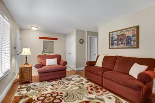 1437 Elm Ct, Schererville, IN 46375 - Photo 4