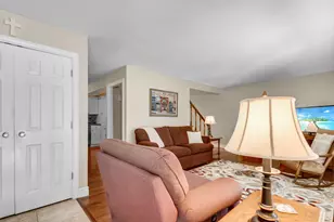 1437 Elm Ct, Schererville, IN 46375 - Photo 6