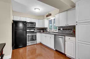 1437 Elm Ct, Schererville, IN 46375 - Photo 10
