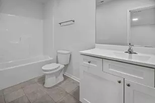 8253 Aviana Ave, Merrillville, IN 46410 - Photo 6