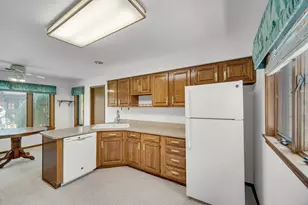 32 Gleneagles Dr, Schererville, IN 46375 - Photo 8