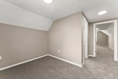 834 Willow Court, Hammond, IN 46320 - Photo 14