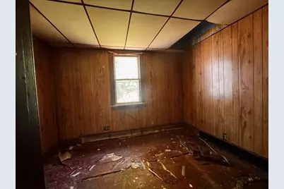 616 E 151st Street, East Chicago, IN 46312 - Photo 12