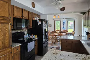 9134 Schafer Dr, Saint John, IN 46373 - Photo 16