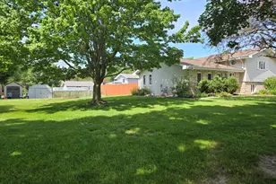 9134 Schafer Dr, Saint John, IN 46373 - Photo 4