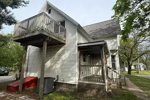 606 Main St, Michigan City, IN 46360 - Photo 2