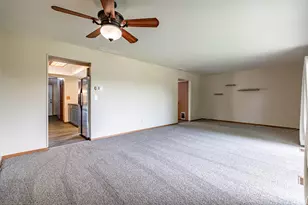 2564 Oakwood Dr, Crown Point, IN 46307 - Photo 8