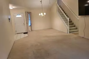 10016 Wildwood Ln, Highland, IN 46322 - Photo 12