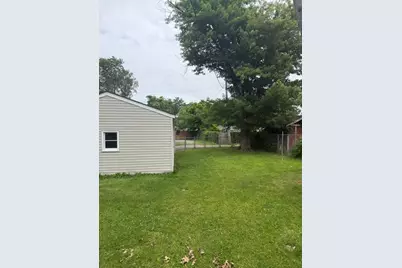 227 N Delaware Street, Hobart, IN 46342 - Photo 10