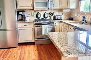 10622 Manor Dr, Saint John, IN 46373 - Photo 8